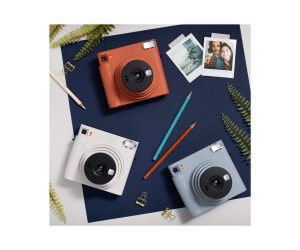 Fujifilm Instax Square SQ1 - instant camera